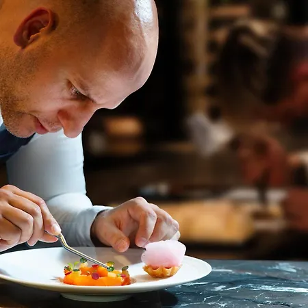 Hotel Grand Permon 4*