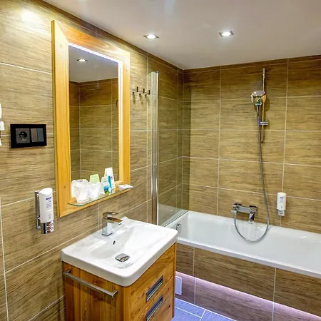 Ξενοδοχείο Grand Permon 4*