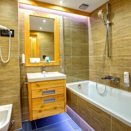 Ξενοδοχείο Grand Permon 4*