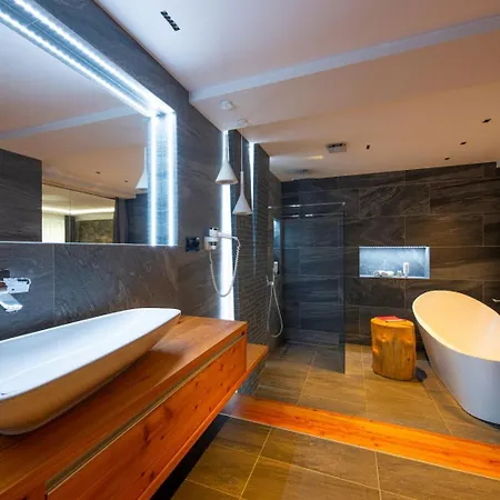 Grand Permon Hotel 4*